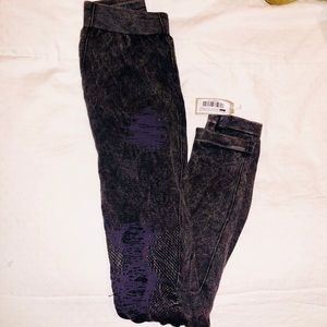 Nikibiki Vintage Distressed/Destroyed Leggings